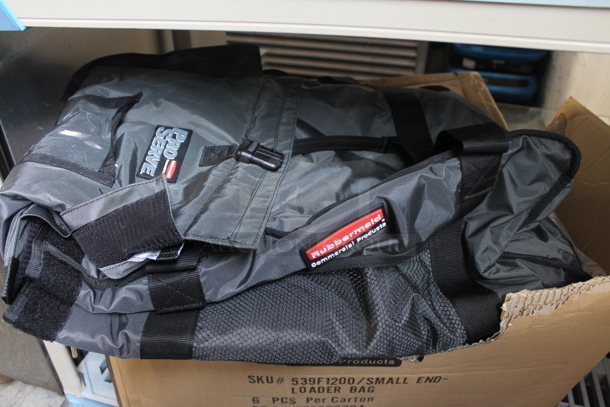 6 BRAND NEW IN BOX! Rubbermaid 539F1200 Small End Loader Portable Insulated Catering Bags. 6 Times Your Bid! - Image 5 of 8