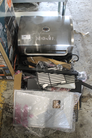 BRAND NEW SCRATCH AND DENT! Nexgrill Stainless Steel Grill.