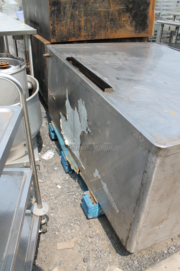 Blodgett Stainless Steel Commercial Natural Gas Powered Single Deck Pizza Oven. - Image 4 of 6