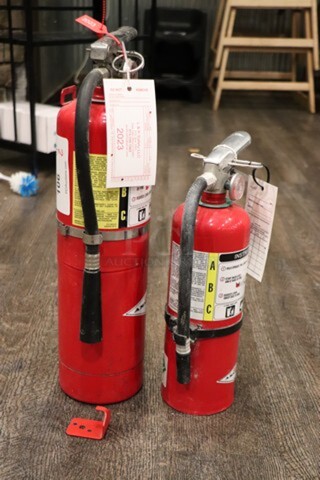 Fire Extinguishers 2023 TESTED TAGS
QTY 2
Your Bid x 2