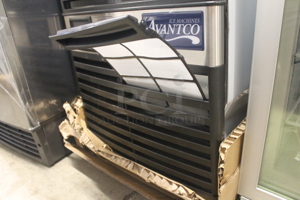BRAND NEW SCRATCH AND DENT! 2023 Avantco 194UCF120A Commercial Stainless Steel Electric Undercounter Ice Maker With 40 LB. Storage Capacity. 115V.  - Image 5 of 10
