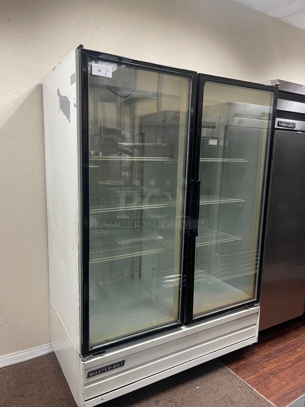Working! Master-Bilt Commercial Two Glass Door Freezer 220 Volt 1 Phase NSF Tested and Working! Great For Ice Cream or any Frozen Food Display 57x35x82
