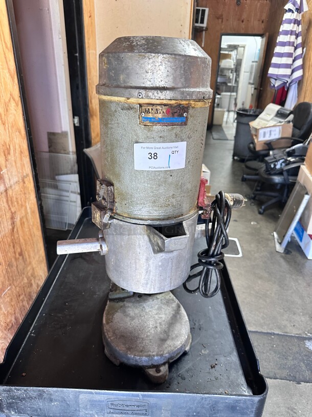 Working! Dalati Commercial Food Processor Heavy Duty Hummus Processing Machine 220 Volt 1 Phase Tested and Working! - Image 6 of 6