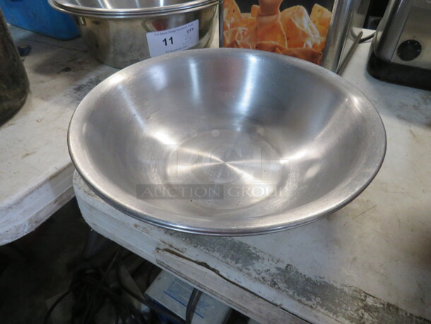 Vollrath Stainless Steel Mixing Bowl #8712. 2XBID - Image 1 of 1