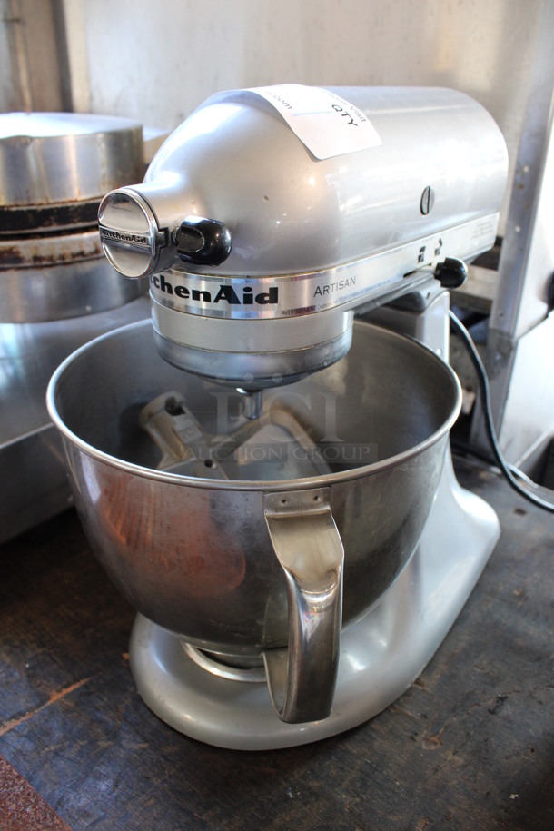 KitchenAid Artisan Model KSM150PSMC Metal Countertop 5 Quart Planetary Mixer w/ Metal Mixing Bowl and Paddle Attachment. 120 Volts, 1 Phase. 9x13x14. Tested and Working!