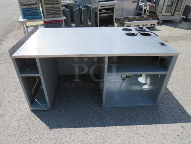 One Stainless Steel Drink Center With Under Storage And 4 Spring Loaded Cup Holders. 61X34X32