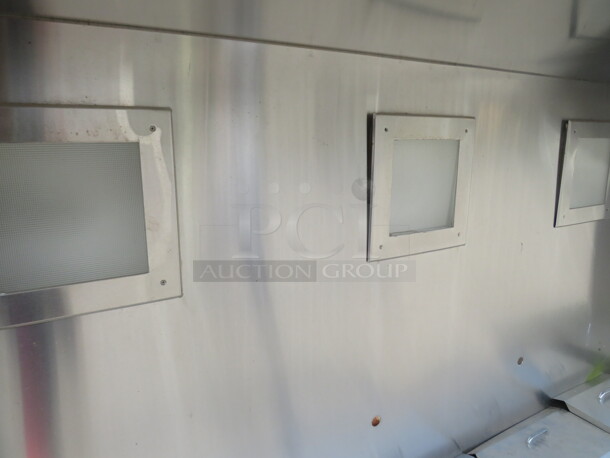 One Stainless Steel 8 Foot Hood System With Filters, Return Air, Ansul Tank. Model# SHC-C-W-94-625-ND-60. 95X24X59 - Image 3 of 5