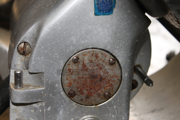 Globe Stainless Steel Commercial Countertop Automatic Meat Slicer w/ Blade Sharpener. 115 Volts, 1 Phase. Tested and Working! - Image 9 of 9