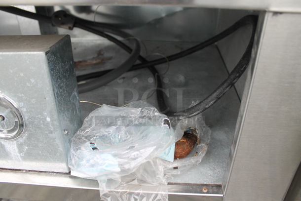 Stainless Steel Commercial Electric Powered Steam Table w/ 2 Under Shelves. 208/240 Volts. - Image 5 of 10