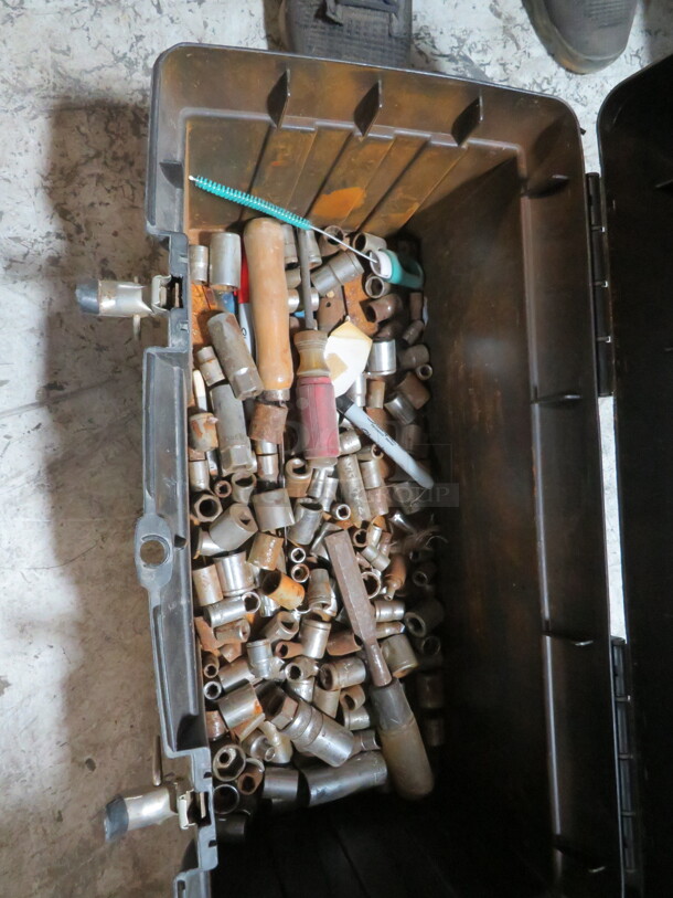 One Tool Box With Assorted Tools. - Image 2 of 2