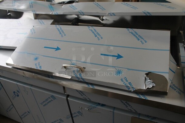 BRAND NEW SCRATCH AND DENT! 2023 Avantco 447APST72 Stainless Steel Commercial Sandwich Salad Refrigerated Prep Table Bain Marie Mega Top. Comes w/ Commercial Casters. 115 Volts, 1 Phase. Tested and Working! - Image 4 of 10