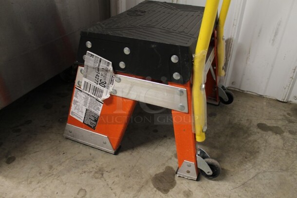 Louisville FY8001-S55S56 A Frame Ladder w/ Handle.  - Image 2 of 4