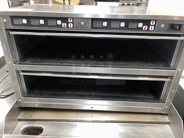 Carter Hoffmann Commercial hot holding box  115 volt Tested and Working Carter-Hoffmann MC212GS-2T 24.38"W Freestanding Warming Unit w/ (2) 18" Compartments, 120v - Image 2 of 8