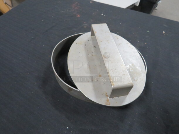 One Hamburger Press. - Image 2 of 2