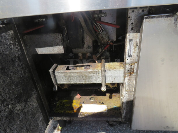 One Frymaster Filter Magic II Double Fryer On Casters. 31.5X32X47.  - Image 3 of 4