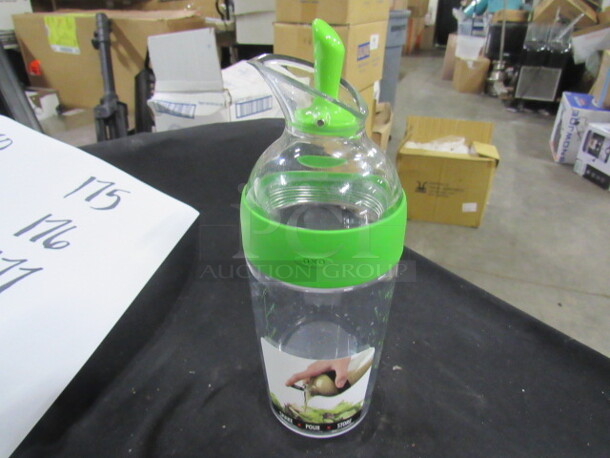 NEW oxo Good Grips Little Salad Dressing Shaker. 3XBID