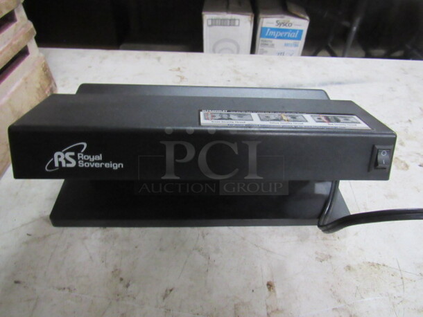 One Counterfeit Detector. #RCD-1000. - Image 1 of 1