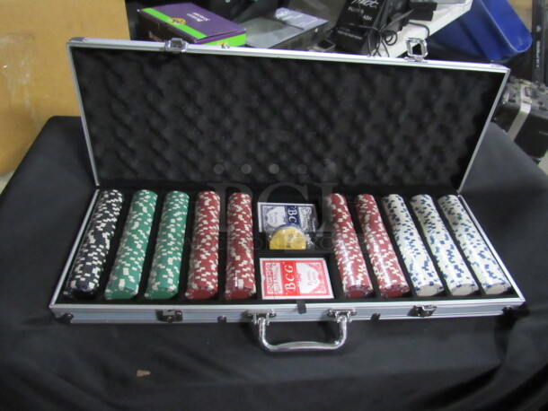 NEW Poker Chip Set On Aluminum Carry Case.