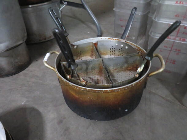 One Aluminum Stock Pot With 4 Pasta Cookers. 14X7.5