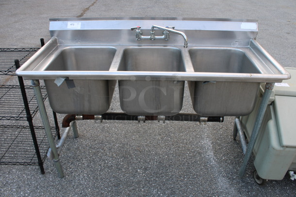 Stainless Steel Commercial 3 Bay Sink w/ Faucet and Handles. 62x26x43. Bays 16x20x12