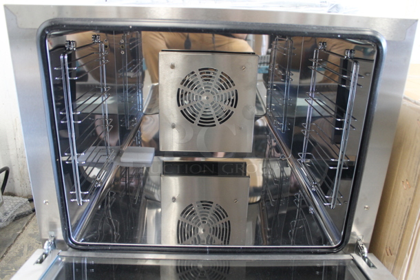 BRAND NEW SCRATCH AND DENT! Avantco 177CO28M Stainless Steel Commercial Countertop Electric Powered Half Size Convection Oven. 208/240 Volts, 1 Phase. - Image 2 of 4