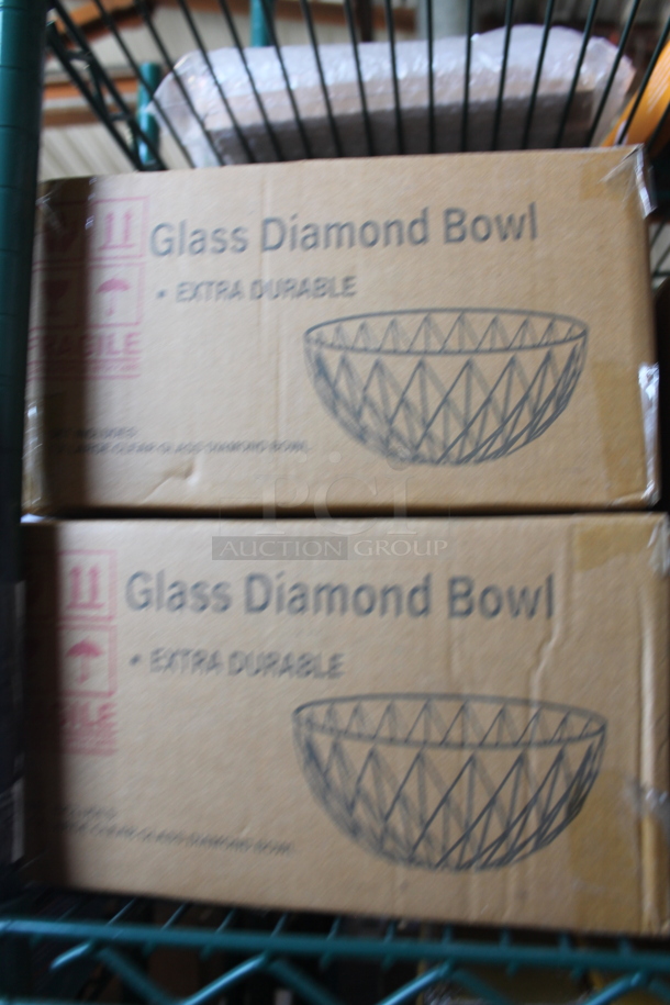 ALL ONE MONEY! Tier Lot of Various BRAND NEW SCRATCH AND DENT! Items Including Canister Set, Square Glass Kitchen Canisters and 2 Boxes of Glass Diamond Bowls - Image 4 of 6