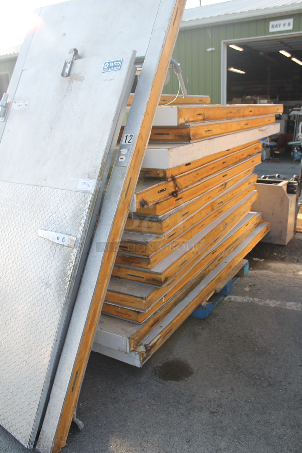 Tafco 12'x14' Walk In Cooler Box w/ Metal Compressor and Climate Control LSF090BEWMC6K 208-230 Volt, 1 Phase Evaporator Fan. Does Not Have Floor. Picture of the Unit Before Removal Is Included In the Listing. Information Provided By The Consignor But Not Verified By PCI Auctions. - Image 4 of 8