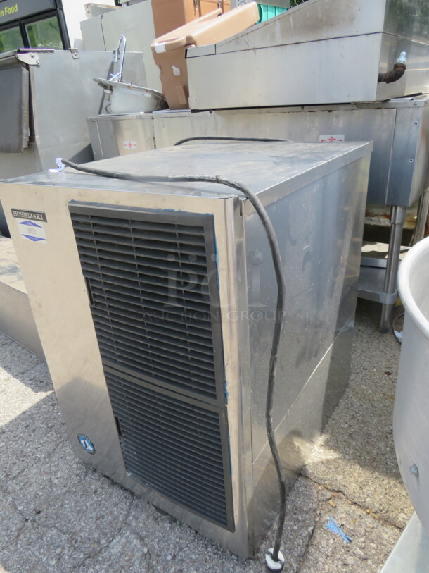 One Hoshizaki Ice Maker. Model# KM-515MAH. 115 Volt. 22X28X30.5 - Image 3 of 3