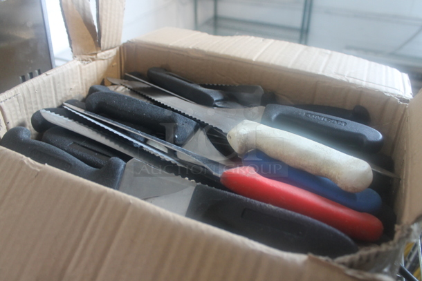 50 SHARPENED Stainless Steel Serrated Knives. 50 Times Your Bid! - Image 3 of 7