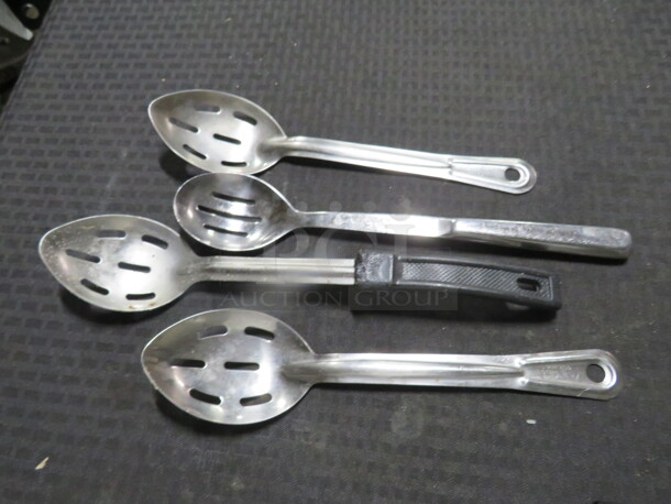 Commercial Slotted Spoon. 4XBID - Image 1 of 1