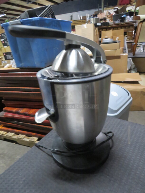 One Eurolux Citrus Juicer. Model# ELCJ-1700S. 120Volt. - Image 3 of 3