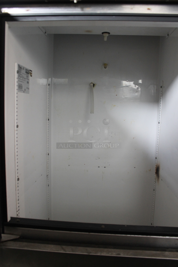 True T-23-2 Stainless Steel Commercial 2 Half Size Door Reach In Cooler on Commercial Casters. 115 Volts, 1 Phase. Tested and Working! - Image 4 of 6