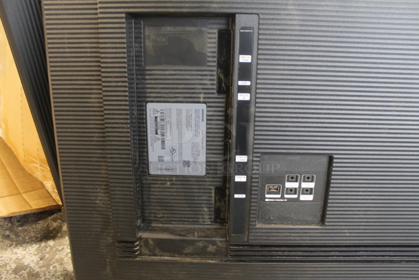 2021 Samsung QM50R-A 50" Signage Color Display Monitor. 100-240 Volts, 1 Phase. Buyer Must Pick Up - We Will Not Ship This Item - Image 3 of 4