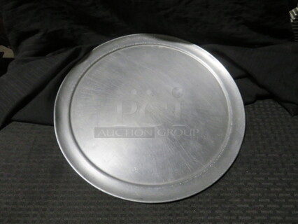14 Inch Pizza Pan. 7XBID