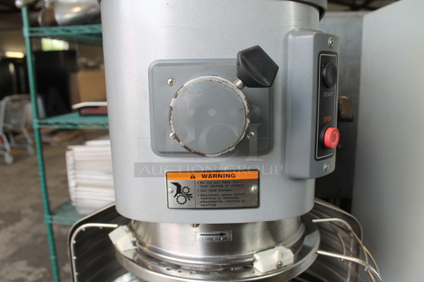 Hobart Legacy HL662 Metal Commercial Floor Style 60 Quart Planetary Dough Mixer w/ Stainless Steel Mixing Bowl, Dough Hook Attachment and Bowl Guard. 200-240 Volts. - Image 5 of 9