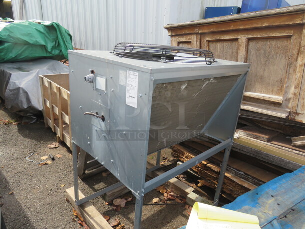 One Scotsman Prodigy Plus Ice Maker With Remote. 1828lb Per 24hr. Model# C1848MR-32E. 208=230 Volt. 48X29X24. Scotsman Remote #ERC611-32E. 208-230 Volt. 36X29.5X53. WORKING!!! - Image 2 of 8