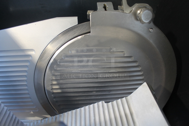 Hobart HS7 Commercial Stainless Steel Electric Countertop Meat and Cheese Slicer. 120V, 1 Phase. Tested and Working! - Image 3 of 7