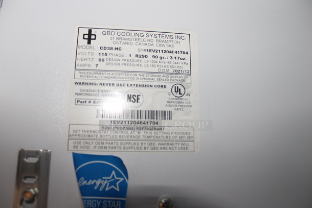 QBD CD38-HC ENERGY STAR Metal Commercial 2 Door Reach In Cooler Merchandiser w/ Poly Coated Racks. 115 Volts, 1 Phase. Tested and Working! - Image 4 of 4
