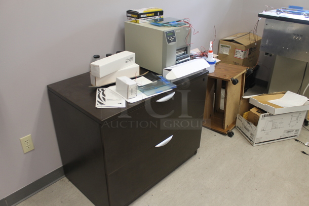 ALL ONE MONEY! ROOM LOT of Various Items Including Desks, Filing Cabinets, Paper Shredder and Chairs. BUYER MUST REMOVE. - Image 2 of 12