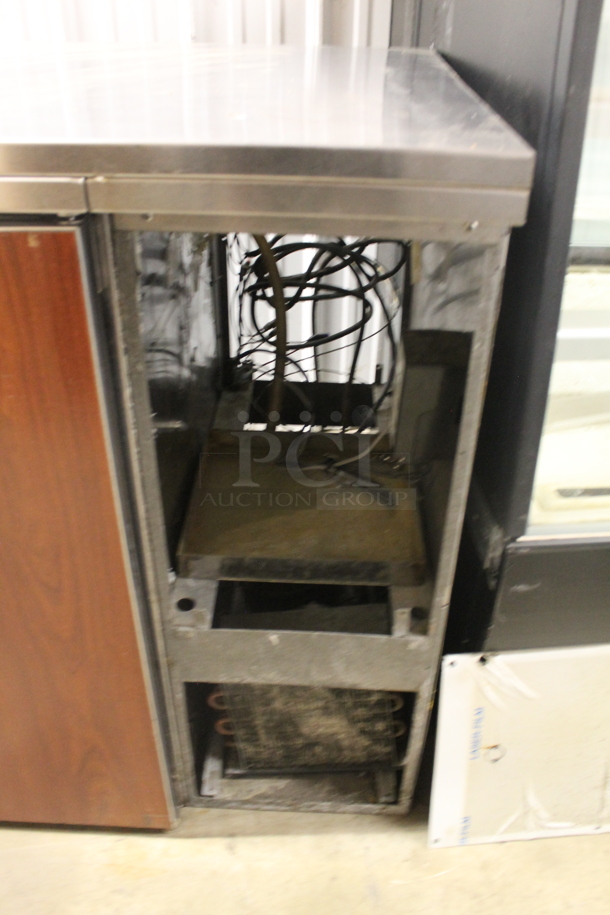 Perlick BS84 Commercial Stainless Steel Solid Door Back Bar Cooler With Steel Racks And Faux Wood Cabinets. 115V, 1 Phase. Tested and Powers On But Does Not Get Cold - Image 7 of 8