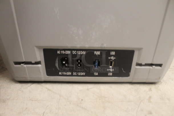 BRAND NEW SCRATCH AND DENT! Whynter FMC-350XP 34 Quart Compact Portable Freezer Refrigerator with 12v DC Option. Tested And Working!  - Image 6 of 6