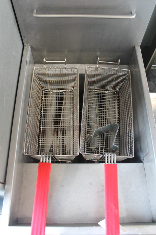 Standard Range SR-F4-LP Stainless Steel Commercial Floor Style Propane Gas Powered Deep Fat Fryer w/ 2 Metal Fry Baskets on Commercial Casters. 120,000 BTU. - Image 3 of 10