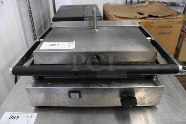 Stainless Steel Commercial Countertop Panini Press. 115 Volts, 1 Phase. 15x15x6.5