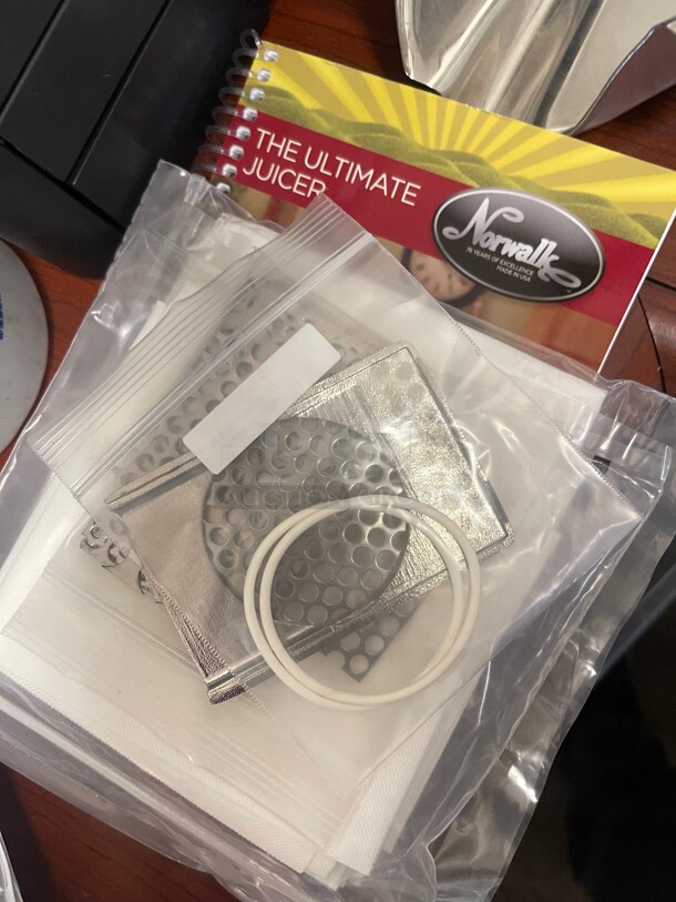 Working! Norwalk 280 Commercial Cold Press Juicer Premium Hydraulic   Recommended By GERSON THERAPY CLINIC Comes With Accessories 115 Volt NSF Tested and Working! - Image 6 of 8