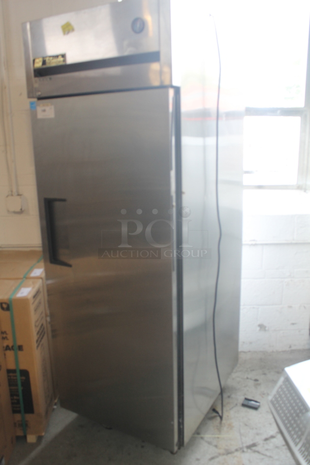 2012 True TG1R-18 Commercial Stainless Steel Single Door Reach In Cooler With  Polycoated Racks. 115V, 1 Phase. Tested and Working! - Image 3 of 5