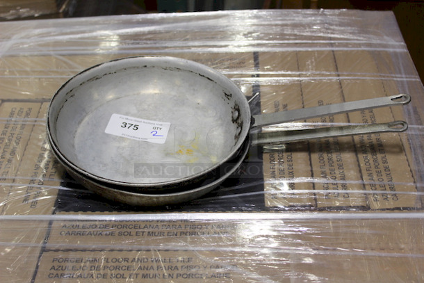 NICE! 12-3/4" Skillet. 2x Your Bid - Image 2 of 3