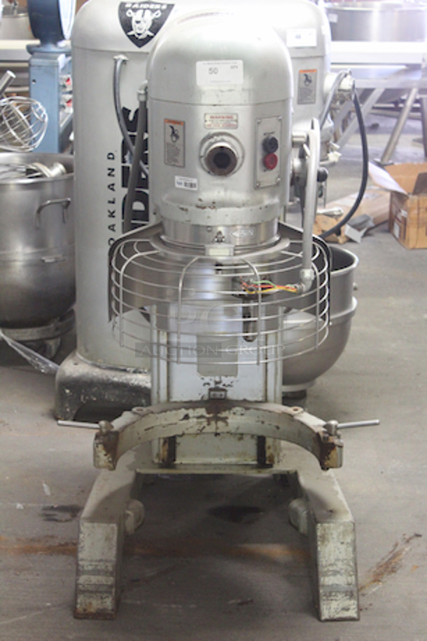 BEAUTIFUL! Hobart 60 Quart H600 Mixer, 115 Volt. In Perfect Working Order When Tested. 
