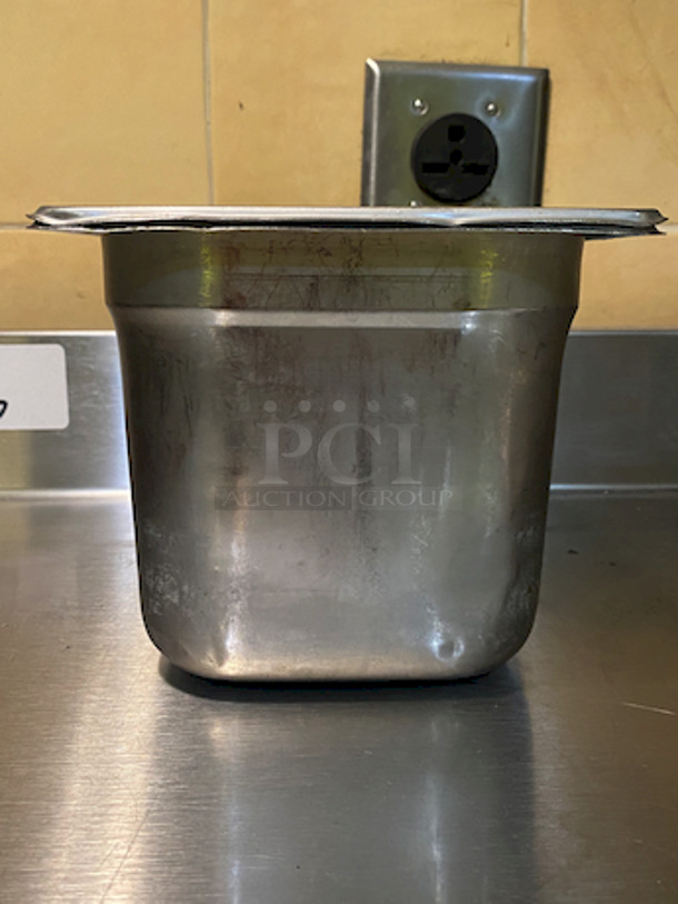 Polar Ware VX136 1/3 Pan, 6-1/4qt. With Slotted Lid
12-5/8" x 6-7/8" x 6" - Image 5 of 8
