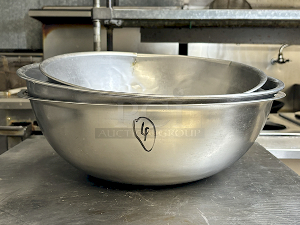 LARGE Mixing Bowls. 1 is Damaged. 4x your Bid - Image 3 of 4