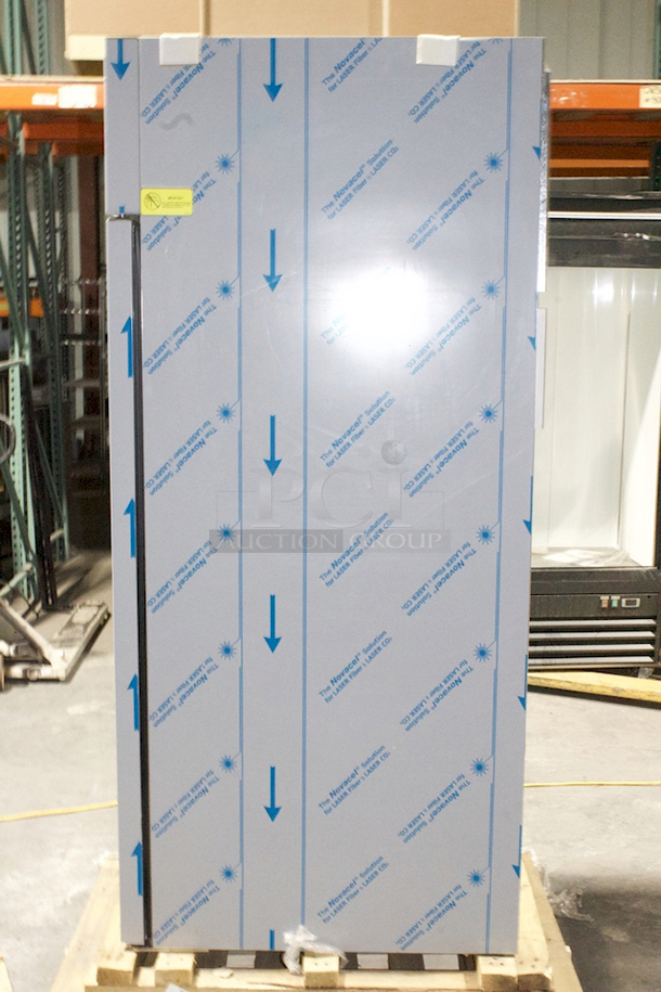Brand NEW SCRATCH & DENT Beverage Air TMF1HC-1S 26" One Section Reach In Freezer, (1) Solid Door, 115v S/N: G22-000204. TESTED. WORKS. Fan sounds like it's rubbing on something.  - Image 3 of 8